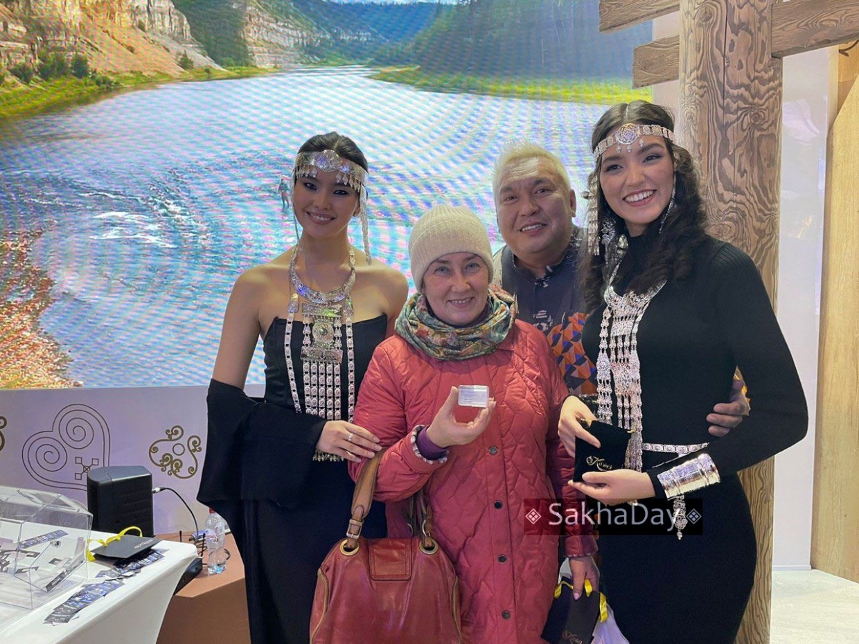 На выставке в Москве разыграли якутские бриллианты