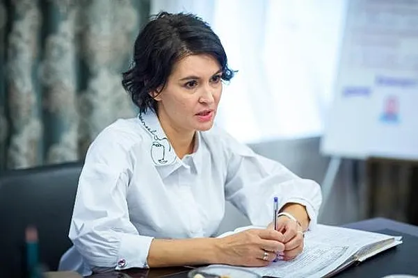 В Совфеде призвали россиянок рожать, а не получать образование