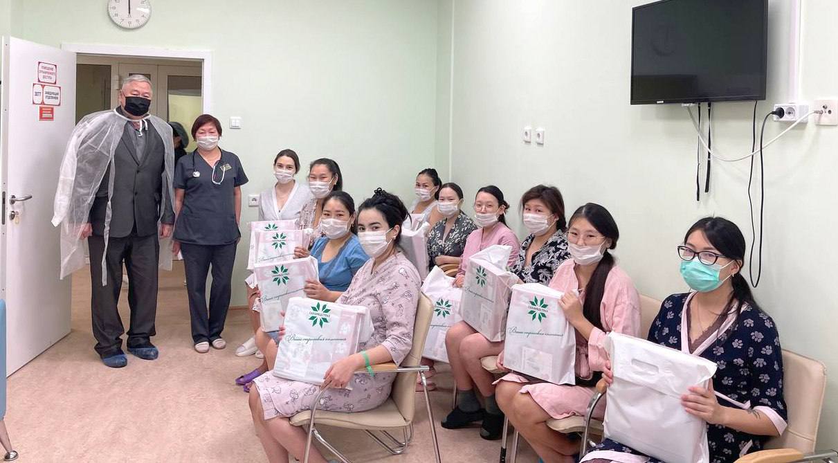 Состоялась выписка 11 малышей, родившихся в День Матери в России