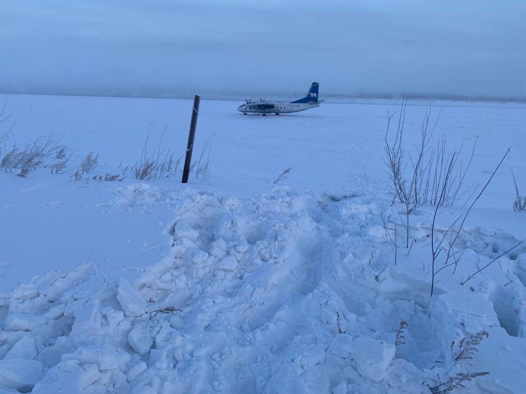 Причиной посадки самолета на реку Колыма могла стать ошибка экипажа