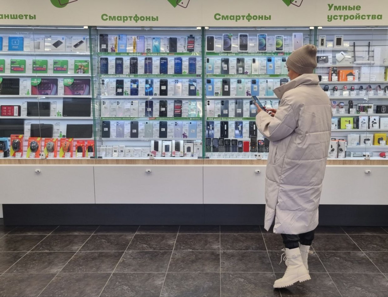 Китайские бренды впервые заняли все верхние позиции в розничной сети МегаФона и Yota