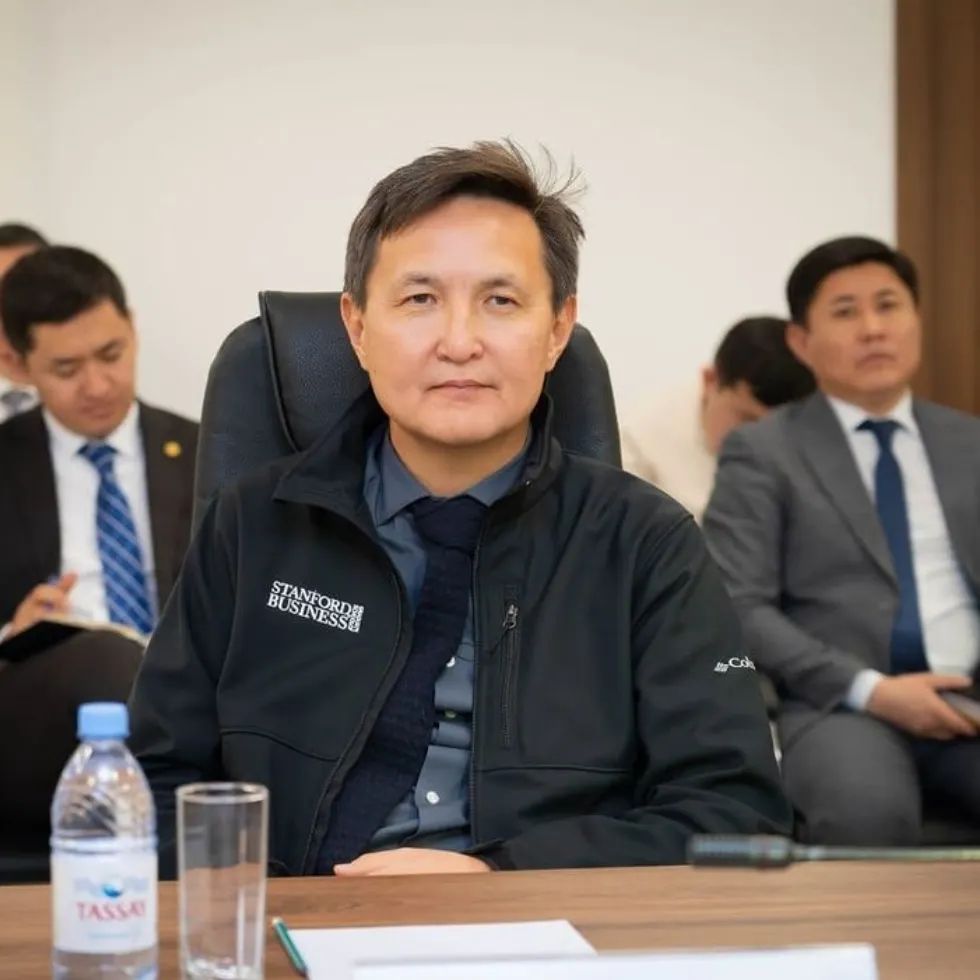 Арсен Томский принял гражданство Казахстана