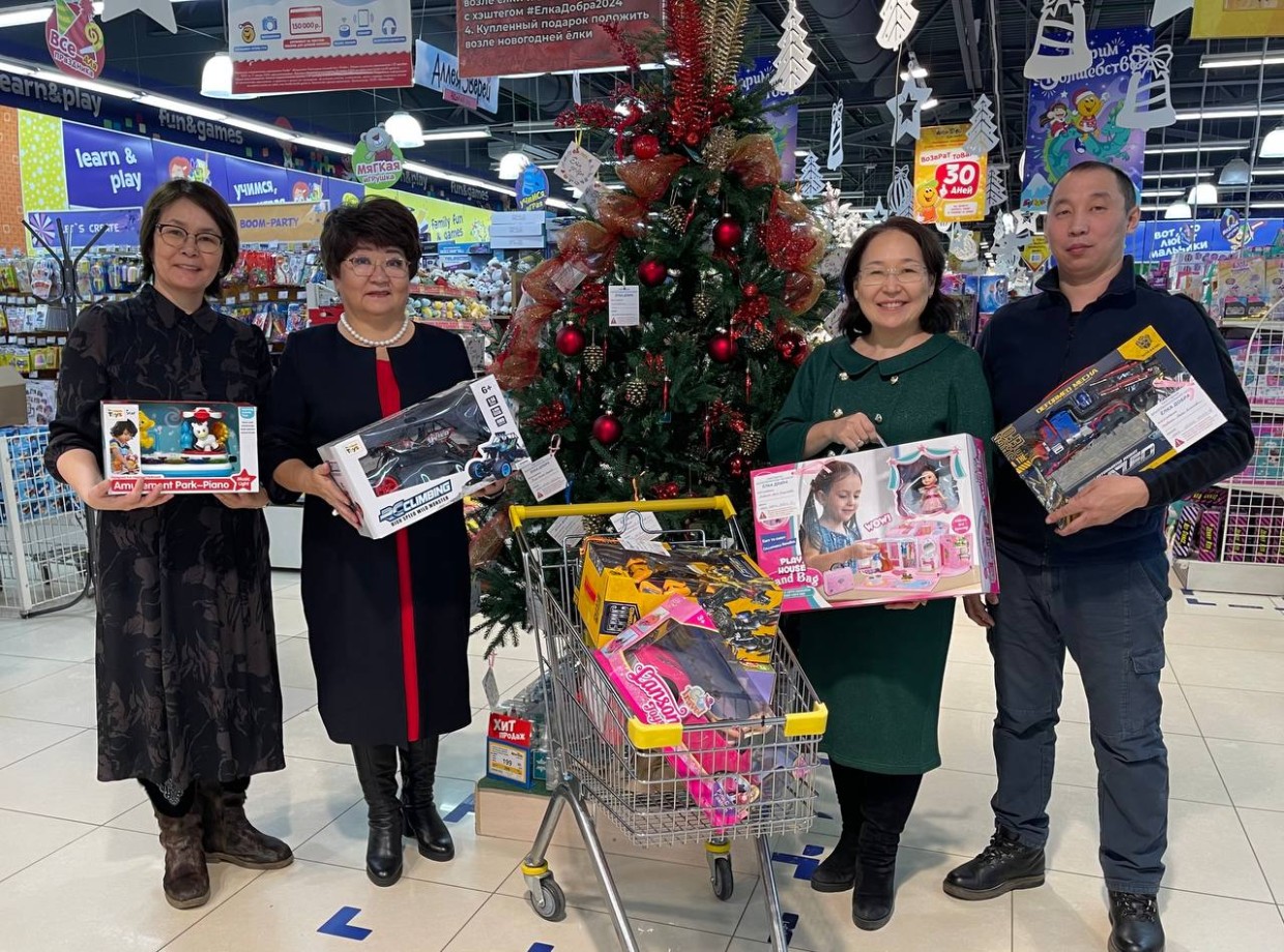 Завершилась акция "Елка добра"