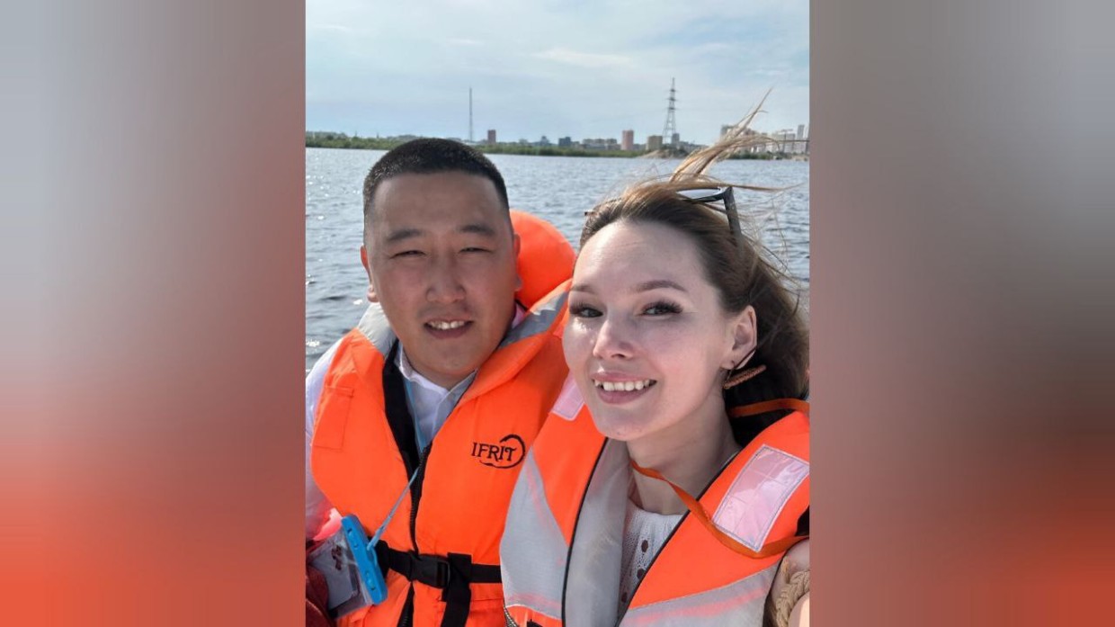 Супруг блогера, агитировавшей за главу Якутии, стал главой села Борогонцы