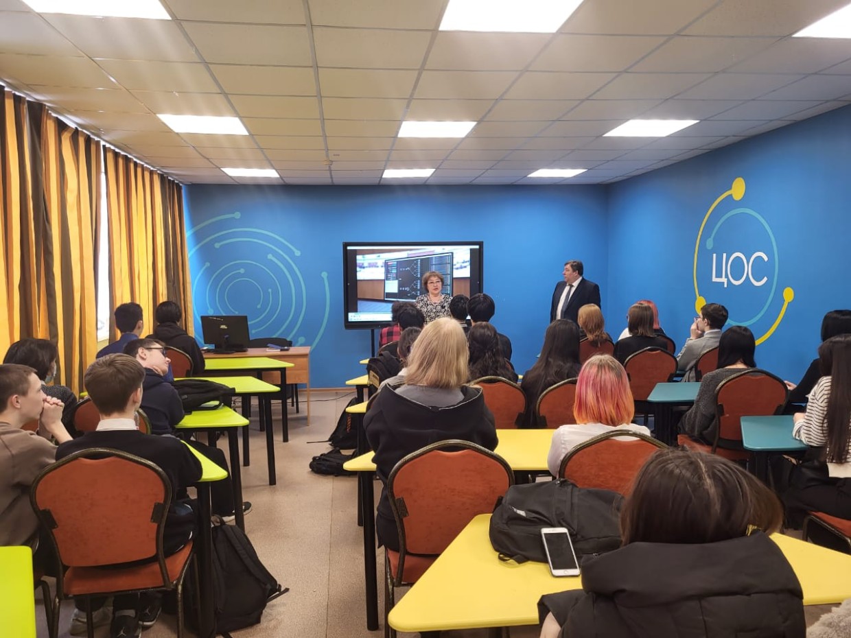 АО «АК «ЖДЯ» провели профориентационные встречи со школьниками в г. Якутске