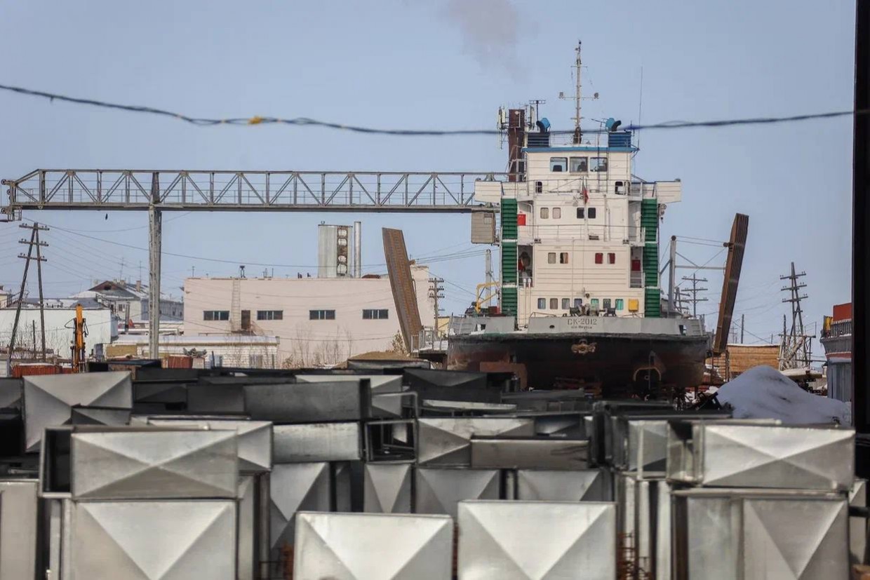 Путин подписал указ о передаче Якутии АО "Жатайская судоверфь"