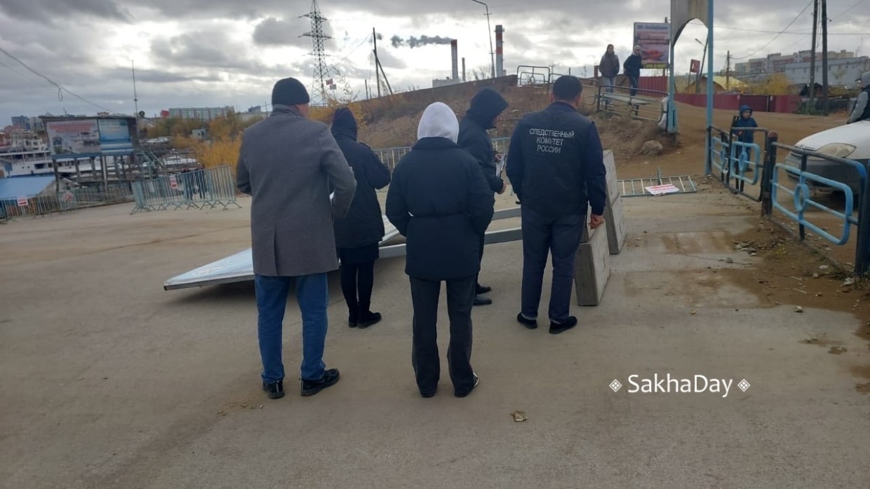 В Якутске началось заседание суда по уголовному делу обрушившегося баннера, унесшего жизнь женщины