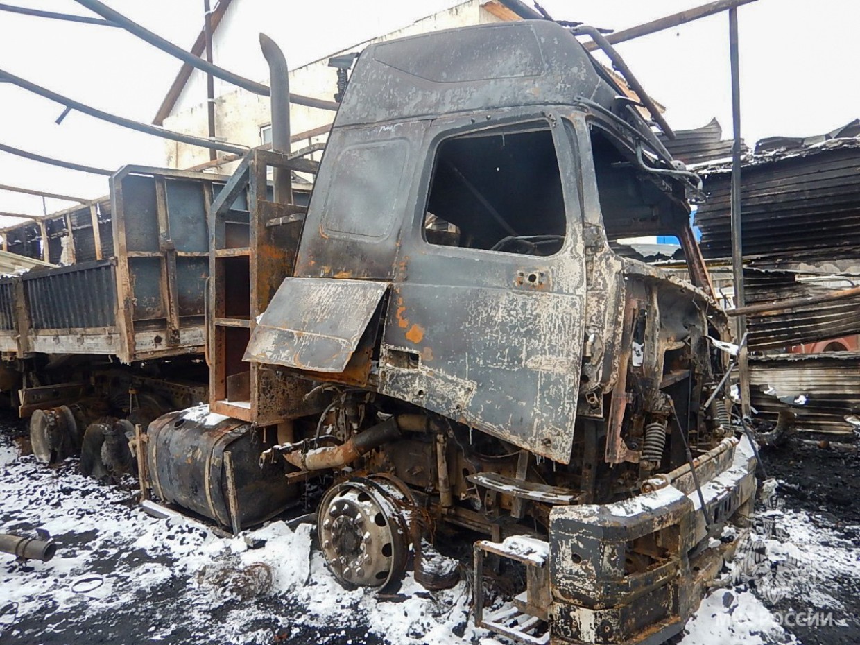 Несколько автомобилей загорелись за сутки в Якутии