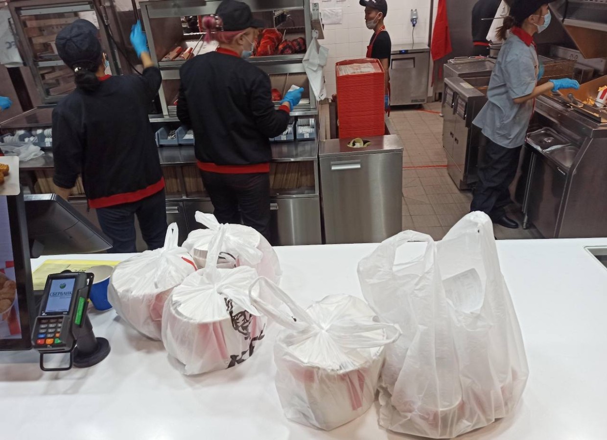 В Якутске клиенты все чаще критикуют рестораны KFC и ставят им самые низкие оценки. Чем недовольны покупатели?