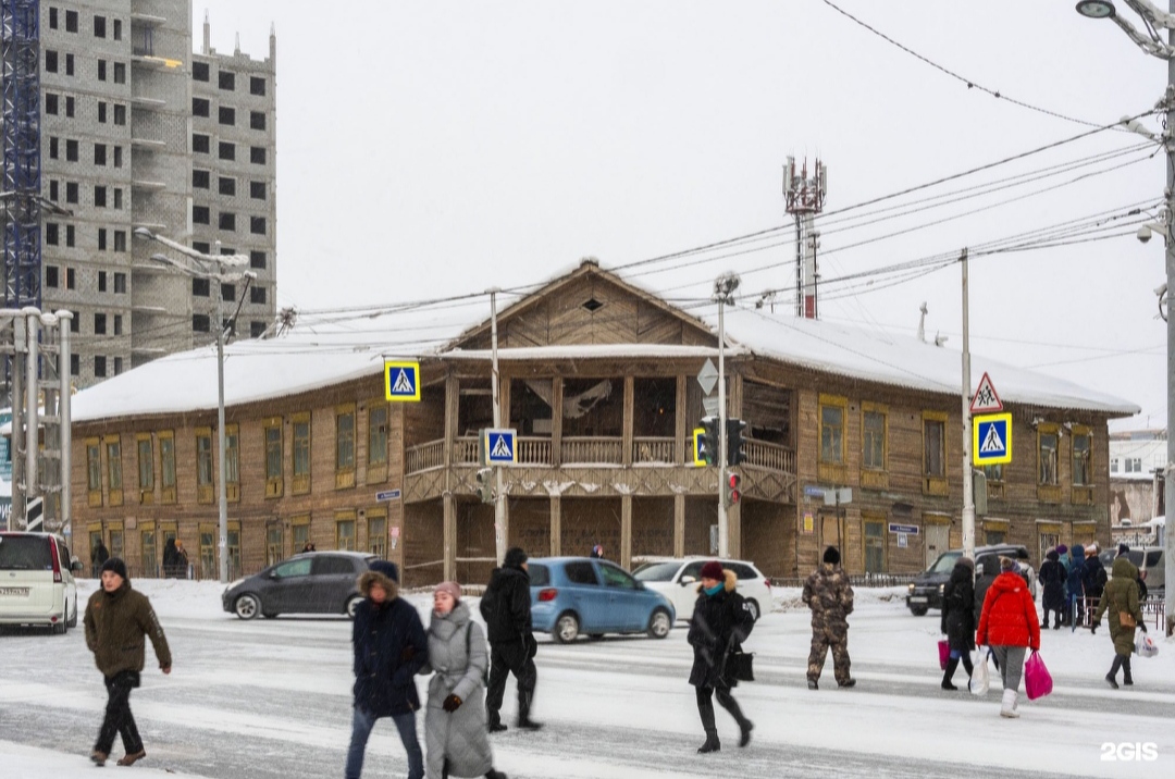 «Снести или возвеличить в памяти?»: В Якутске решается судьба здания-предшественника ампира