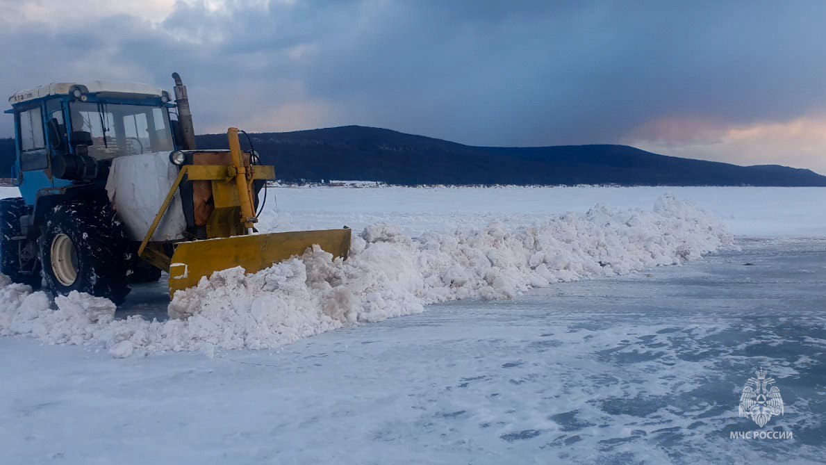 На территории Якутии начинается закрытие ледовых переправ
