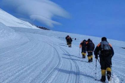 На Эльбрусе альпинист из Якутска подал сигнал SOS