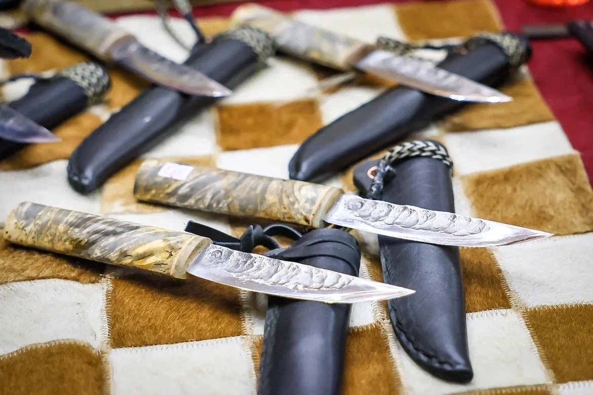 Власти Якутии закупают якутские ножи на 5,2 миллиона рублей