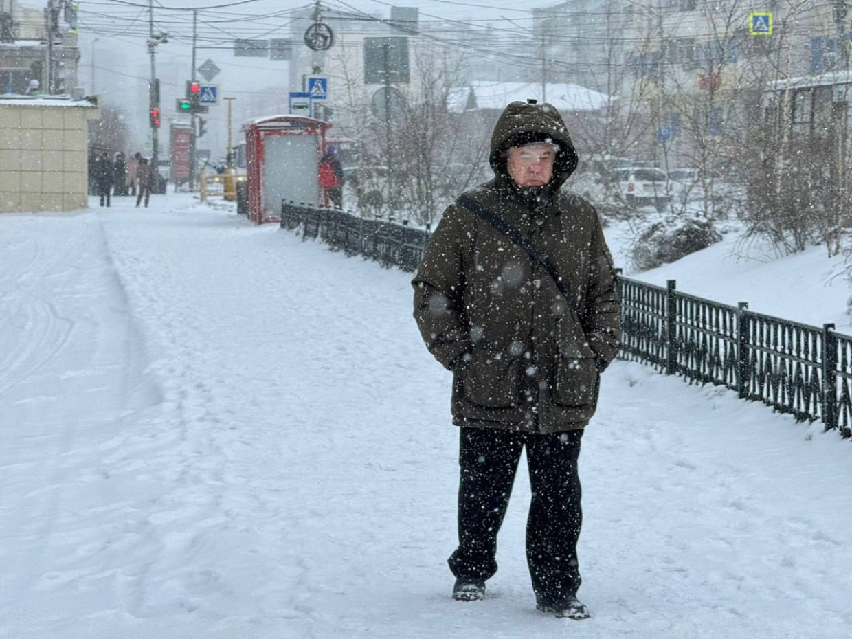 ЯУГМС: снег в Якутске будет идти еще три дня подряд