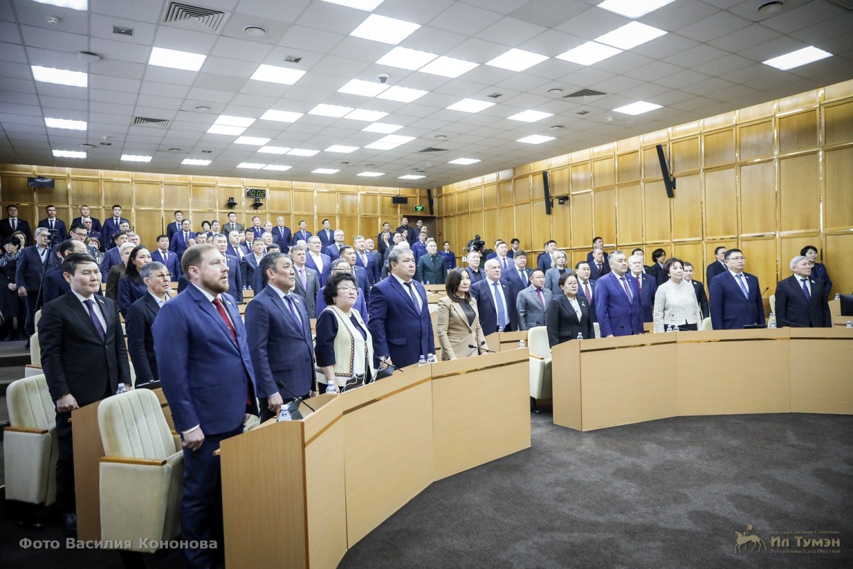 В Якутии кто из депутатов и бюджетников подпадает под повышение налога