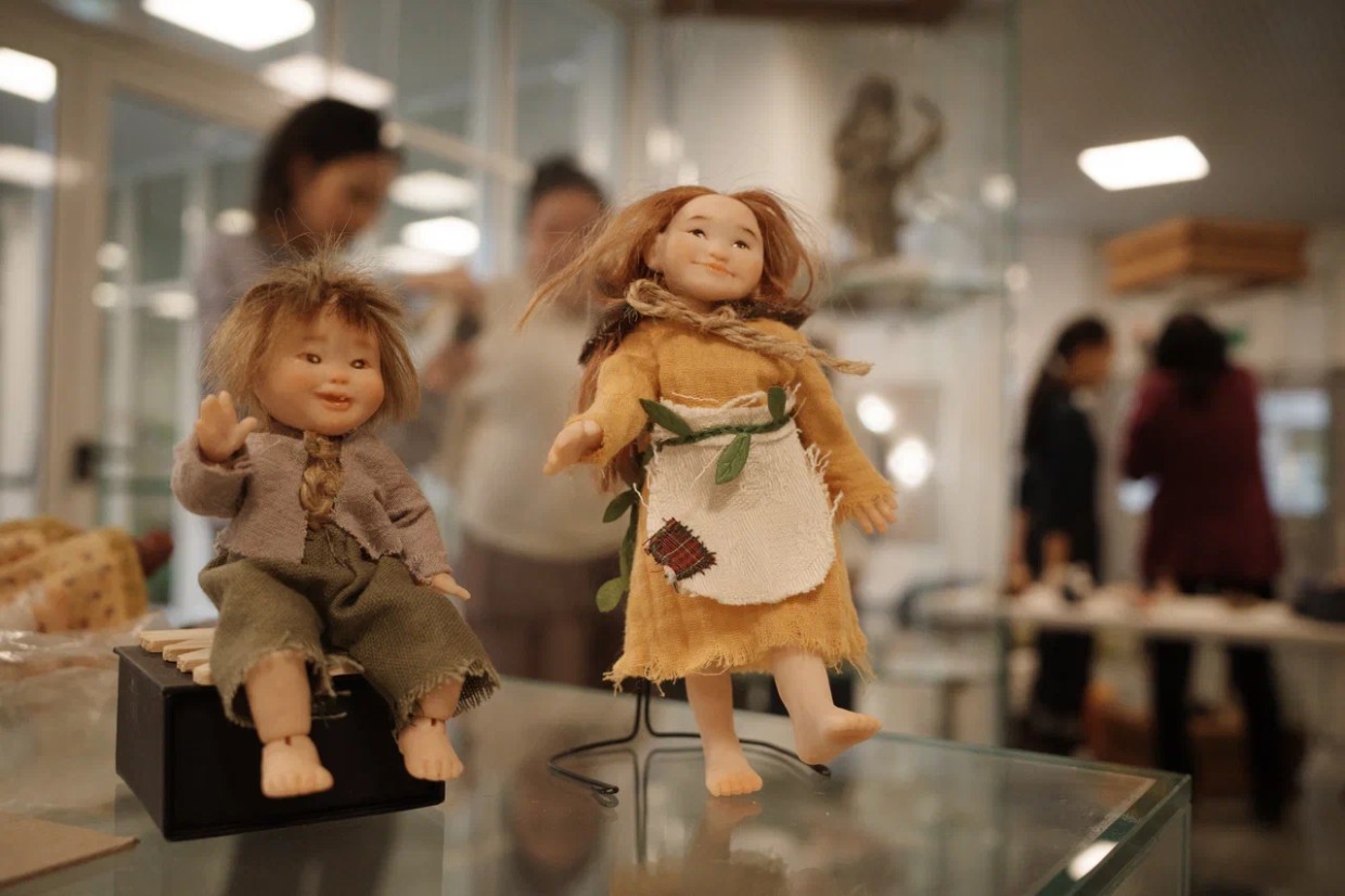 В Якутске открылась выставка «Кукольные истории»
