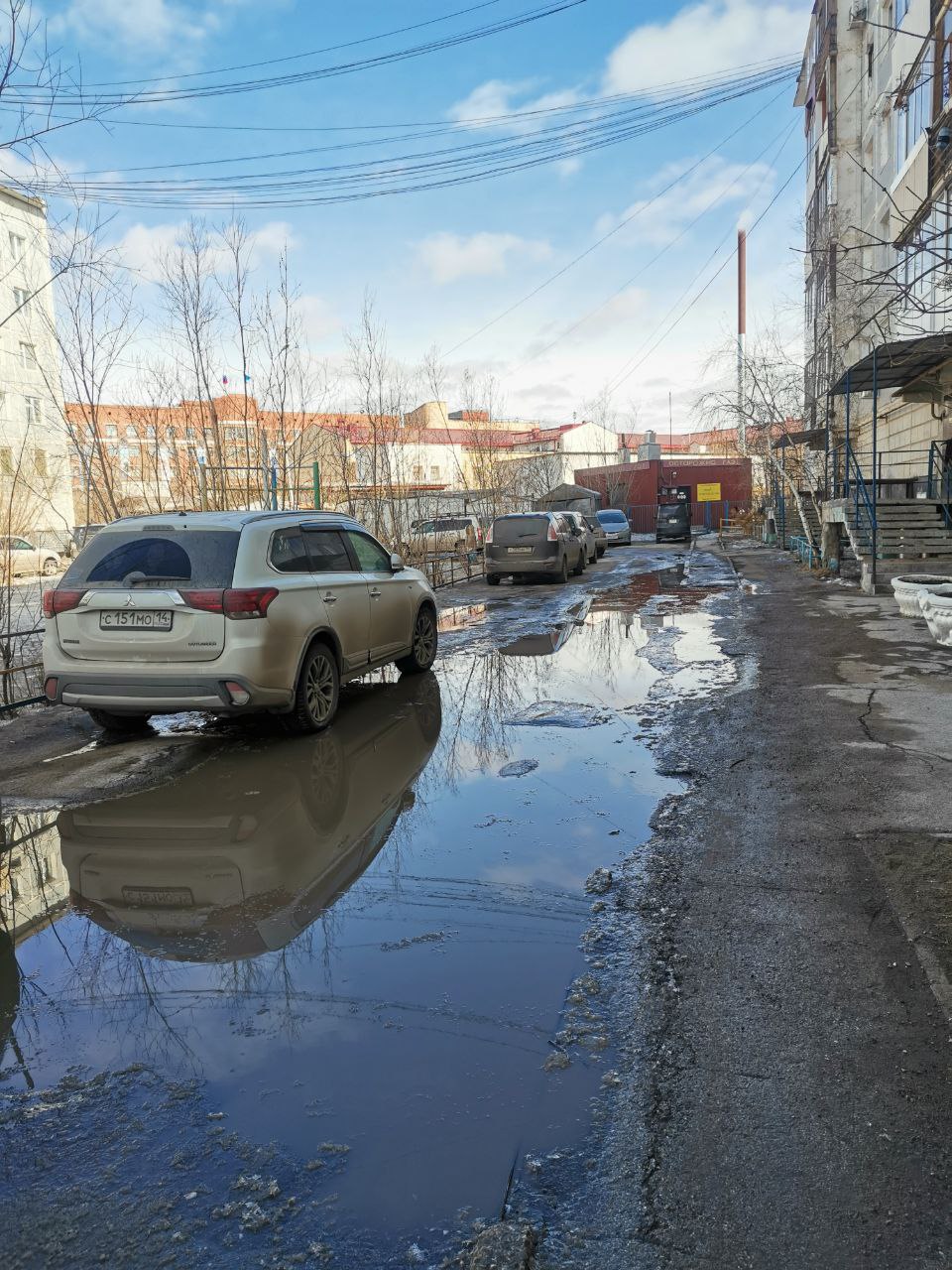 Крик души: Каждую весну начинается жуткая депрессия из-за грязи и мусора в Якутске