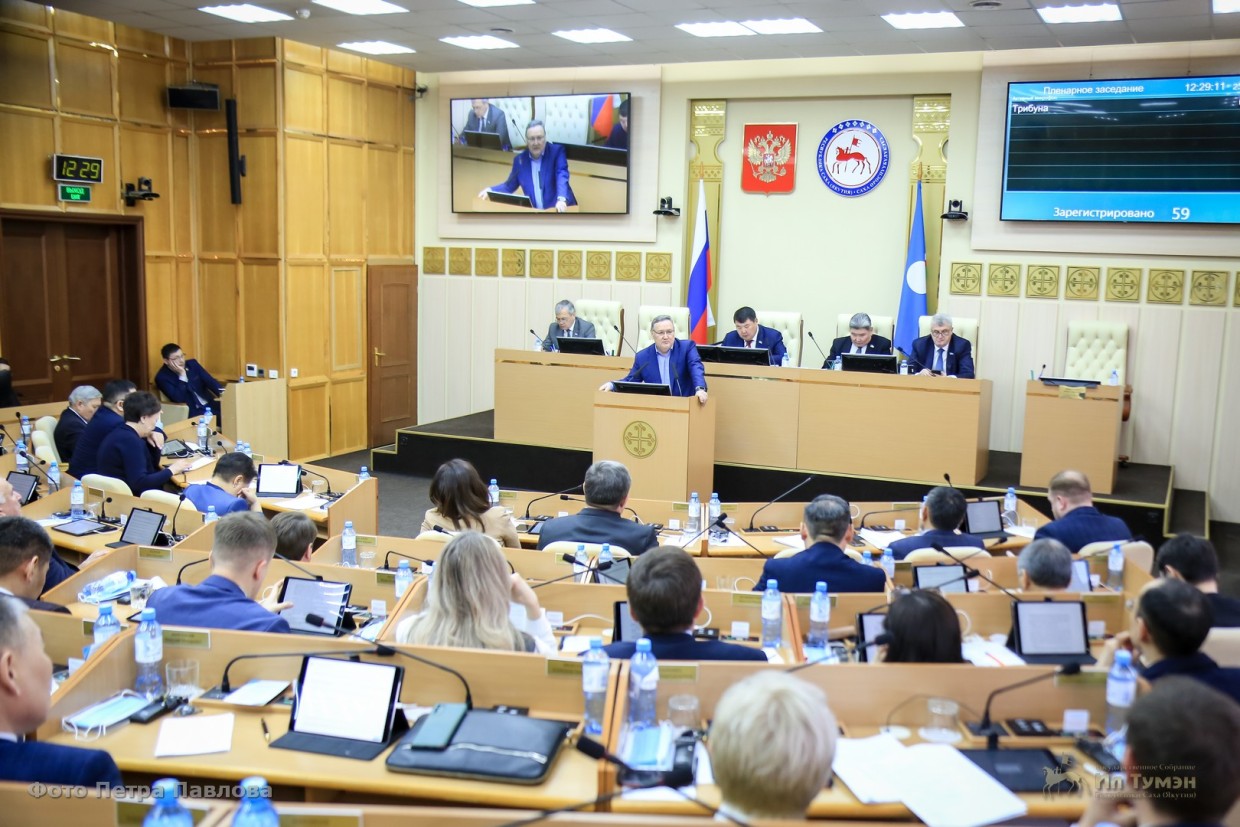 Депутаты Ил Тумэна планируют внедриться в госкомпании и контролировать ситуацию изнутри