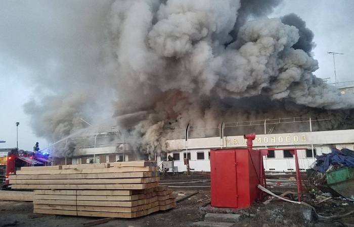 На теплоходе «Ломоносов», полученном Якутией для организации круизов, случился пожар