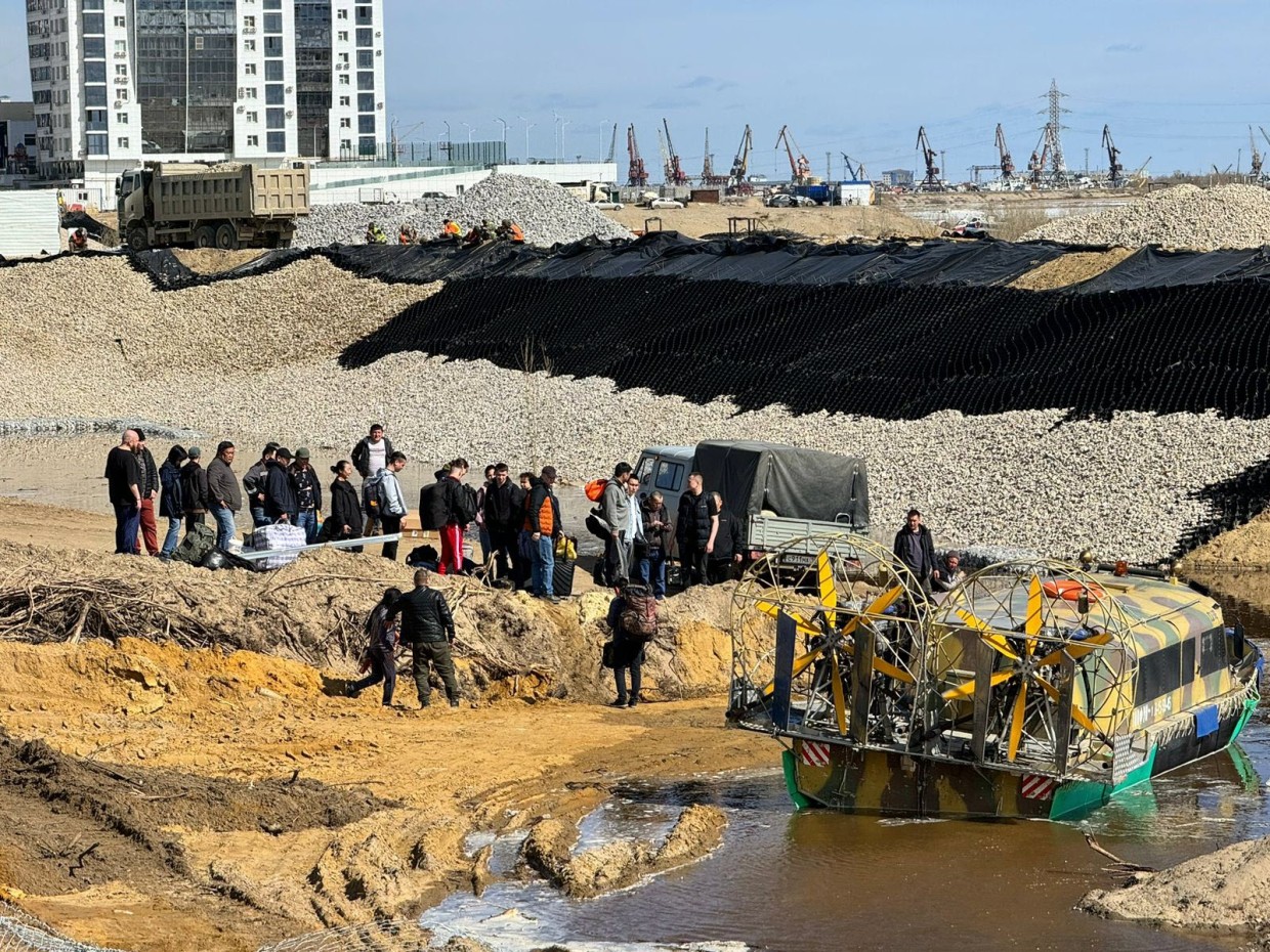 С сегодняшнего дня возобновлена работа судов на воздушной подушке