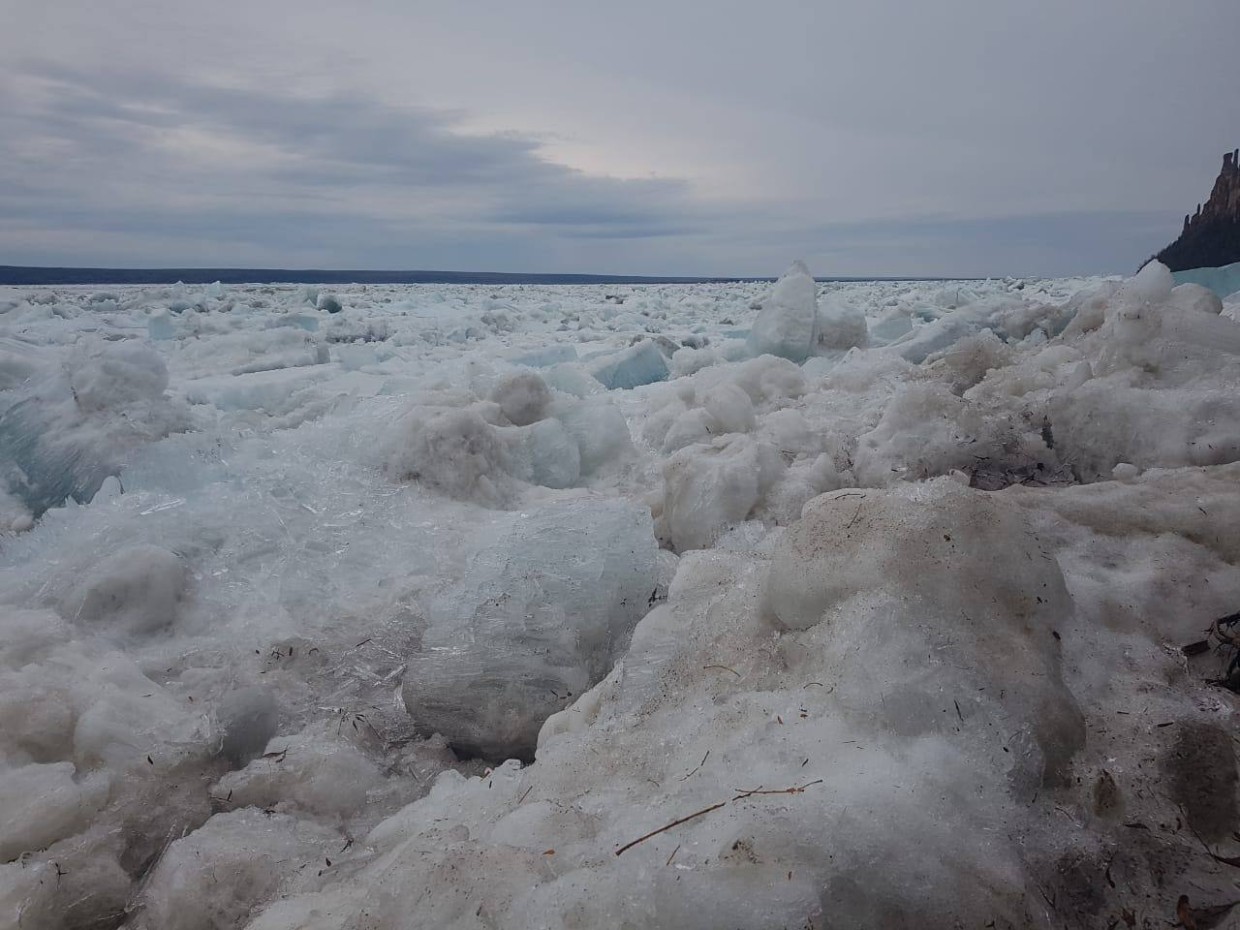 Ледоход в Якутии: у поселка Кангалассы есть угроза образования заторов на реке Лене