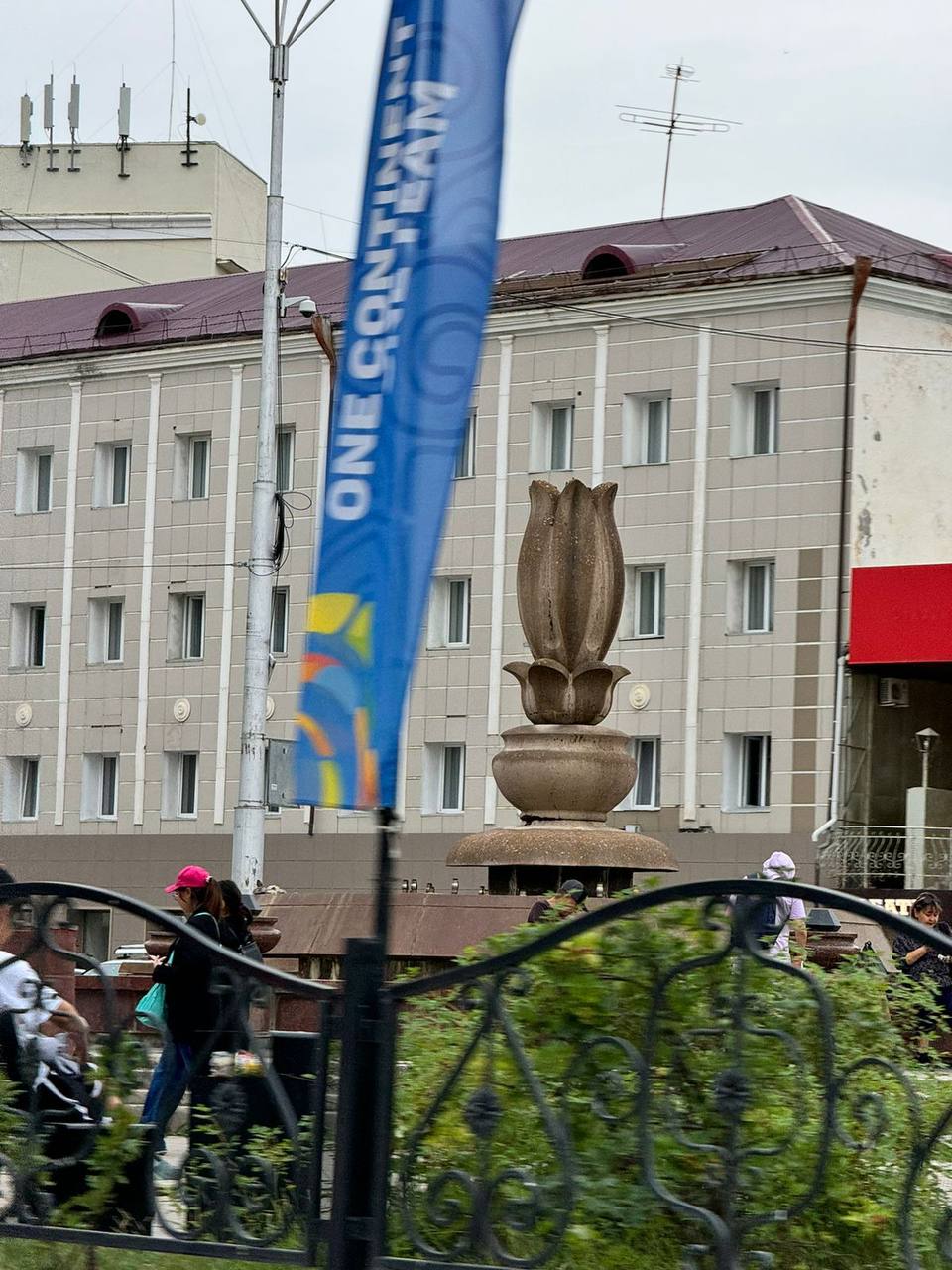 «Коротнуло во время ливня». В Якутске с фонтанами этим летом сплошные проблемы