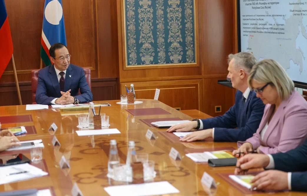 В Якутии «Таас-Юрях Нефтегазодобыча» стала ньюсмейкером недели: глава похвалил, депутат Госдумы раскритиковала