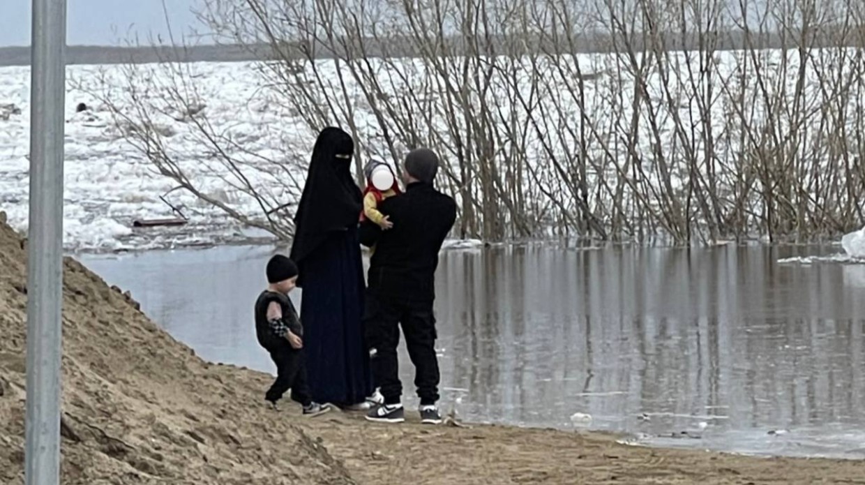 «Никаб в Якутии носят единицы». Представитель мусульман республики — о запрете ношения никаба в России