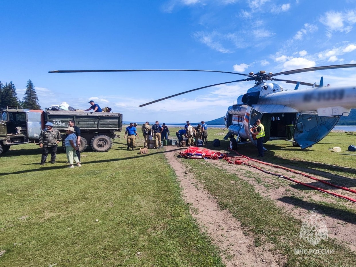 МЧС: На особом контроле находятся 7 лесных пожаров в Якутии. Всего пожаров 115