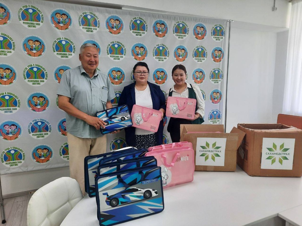 В Якутске прошла  благотворительная акция «Помоги пойти учиться!», приуроченная ко Дню знаний