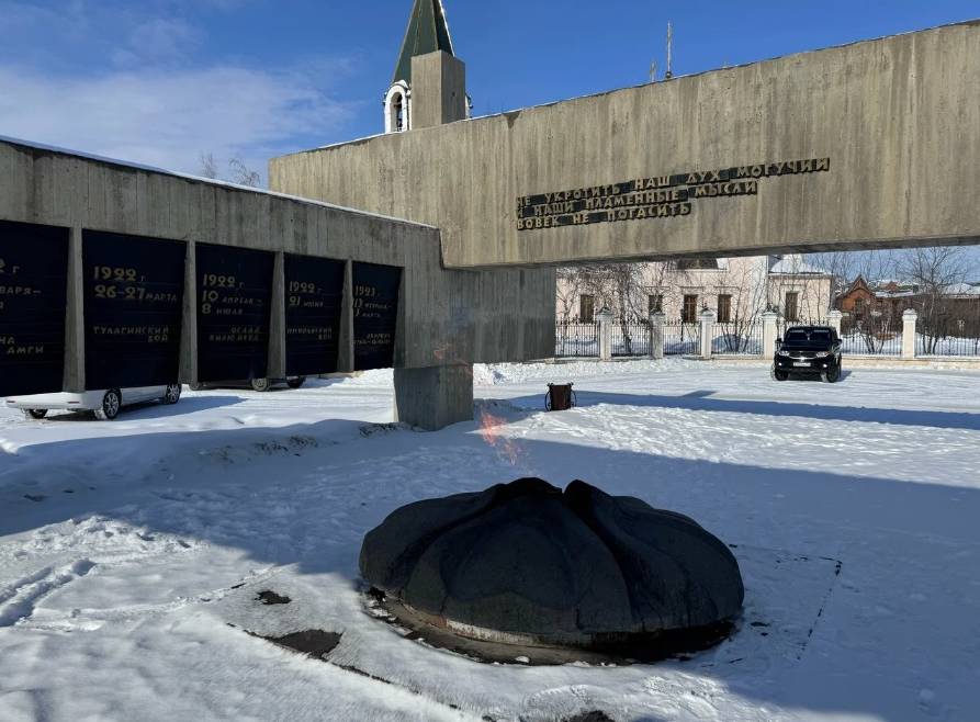 На Площади Павших борцов и Вечного огня ограничат сквозной проезд