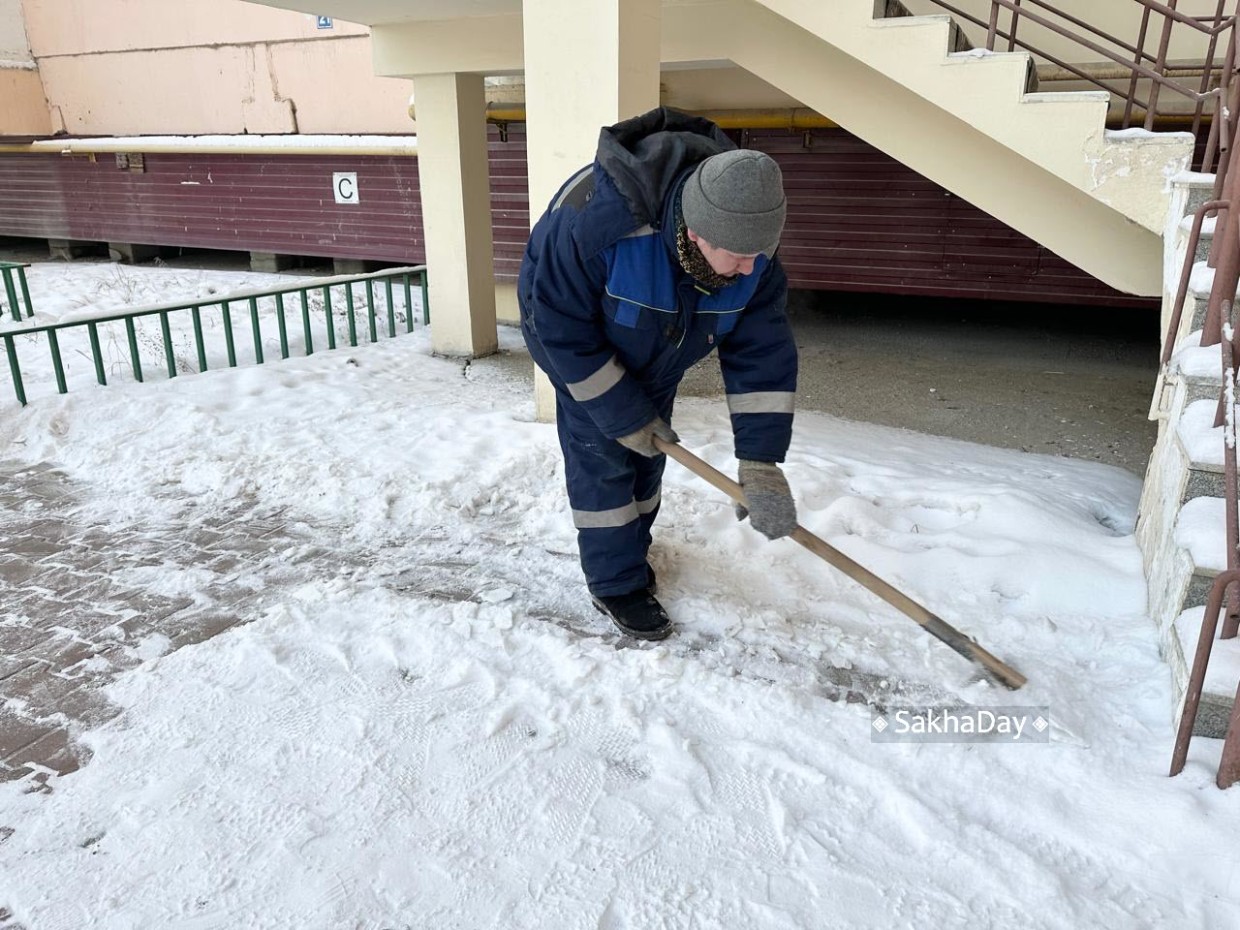 Зарплата муниципальных дворников в Якутске ниже обещанного мэрией