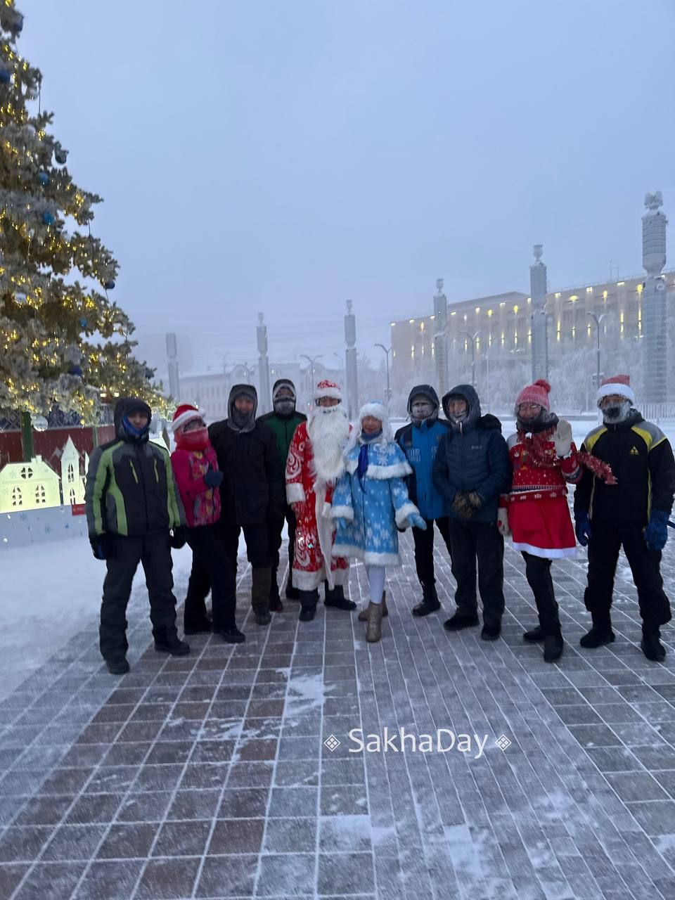 В забеге 31 декабря в Якутске приняли участие 20 бегунов и 1 собака