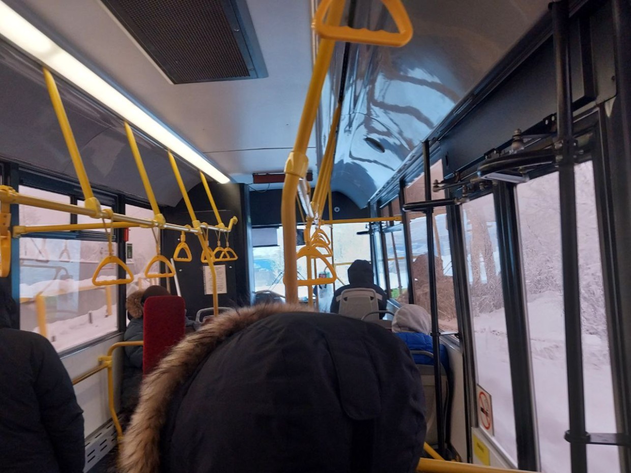 Якутяне в соцсетях заступились за водителя автобуса, который не смог разменять пять тысяч рублей