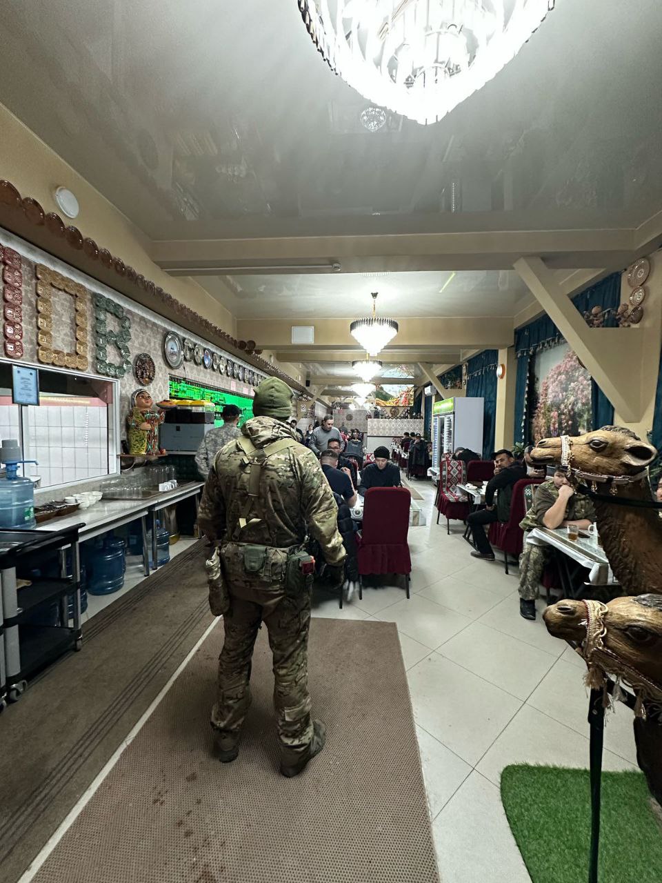 МВД проверяет подлинность сертификатов у мигрантов в Якутии, абсолютно не владеющих русским языком