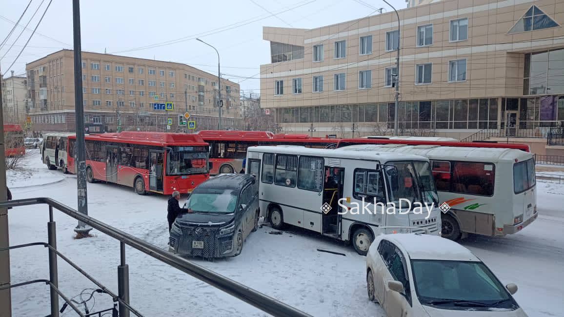 Фотофакт: Коллапс в центре  Якутска