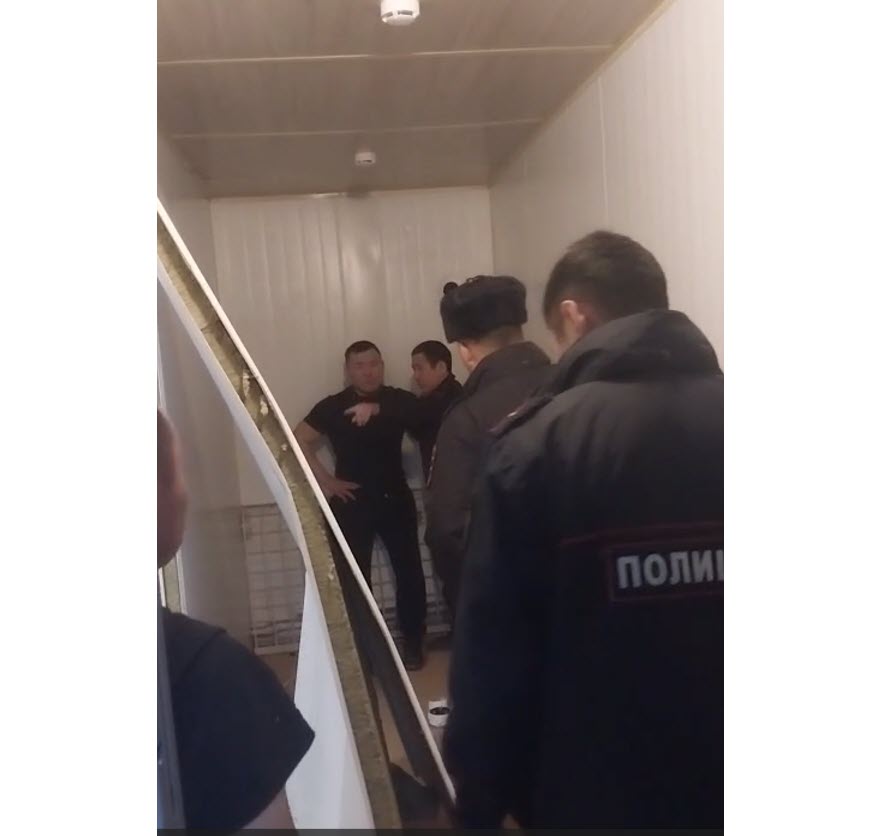 Терминатор, сломавший стену в районном отделе полиции, оказался мастером спорта по борьбе хапсагай