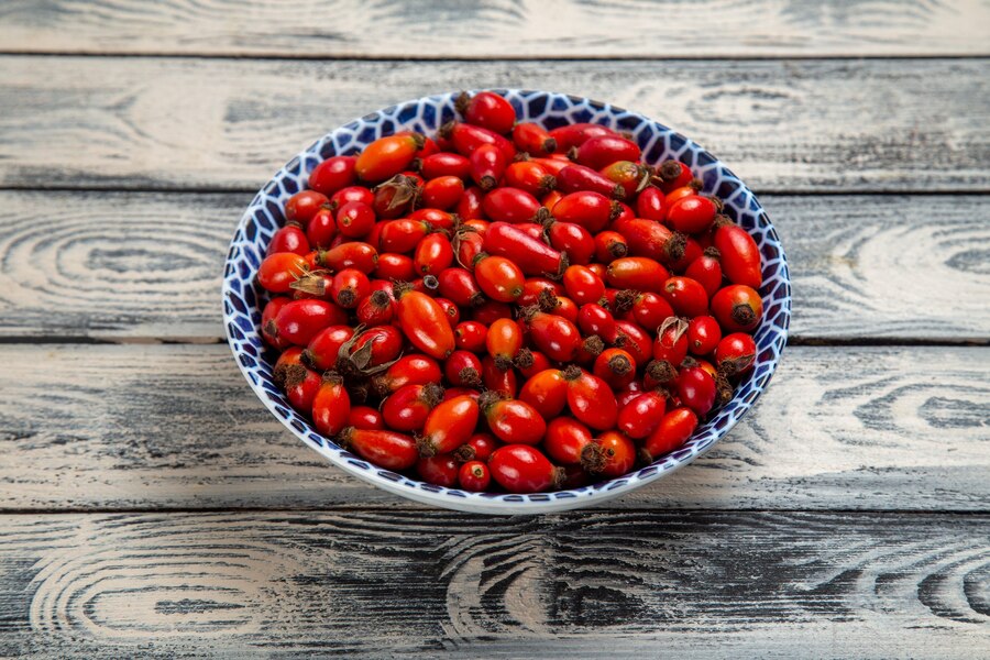 Завариваю шиповник по рецепту бабушки: максимальная польза и вкус — большинство хозяек делают неправильно