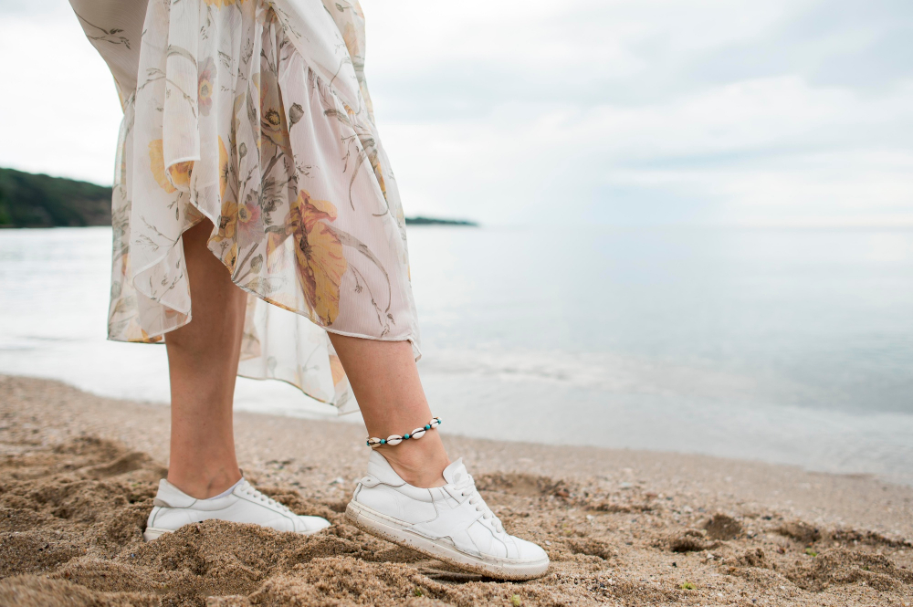 Платье можно носить и без каблуков — будете выглядеть стильно: делайте это