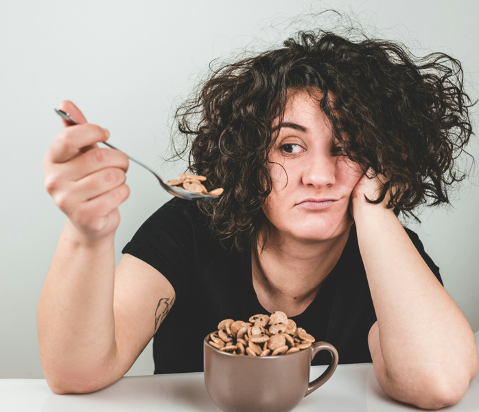 Локти на столе: разбираем основы этикета — вы делаете это неправильно