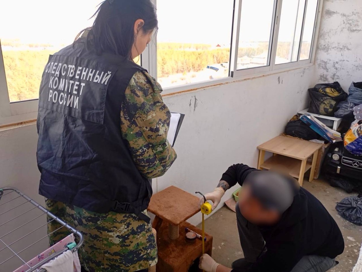 В Якутске ребенок упал с балкона 9 этажа