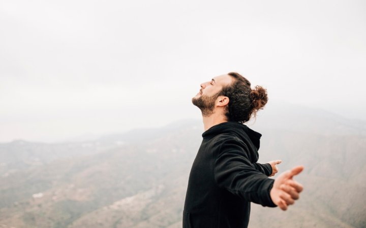 3 знака зодиака: их выбрало Колесо Фортуны — в первом месяце лета грядут изменения