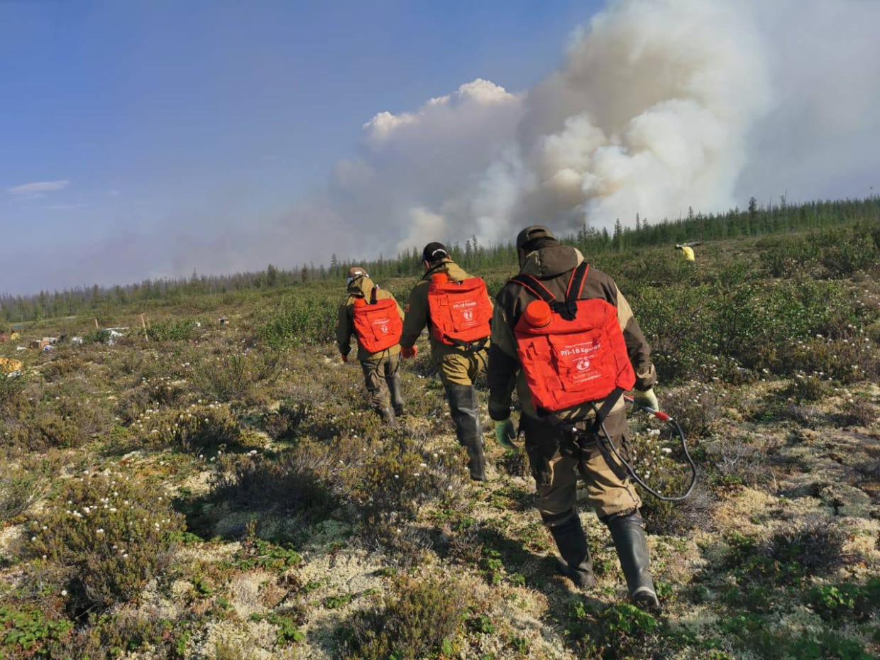 В Верхоянском районе тушат лесные пожары