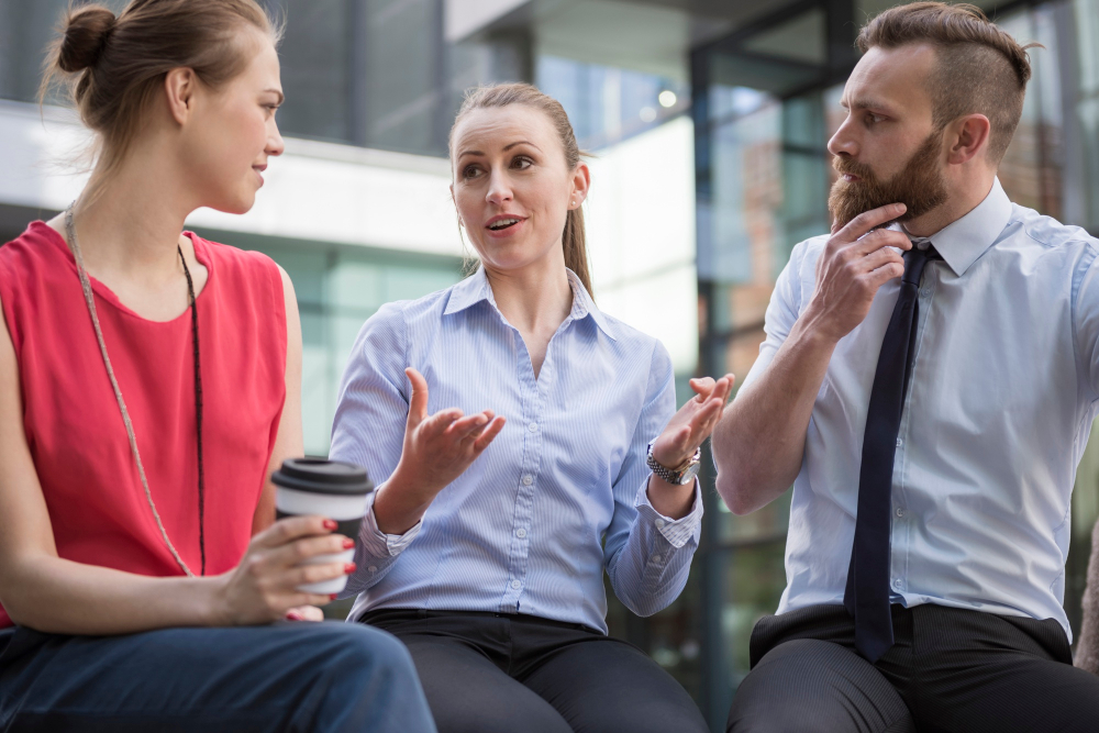 Как расположить к себе любого человека: несколько простых техник — собеседнику будет комфортно с вами общаться