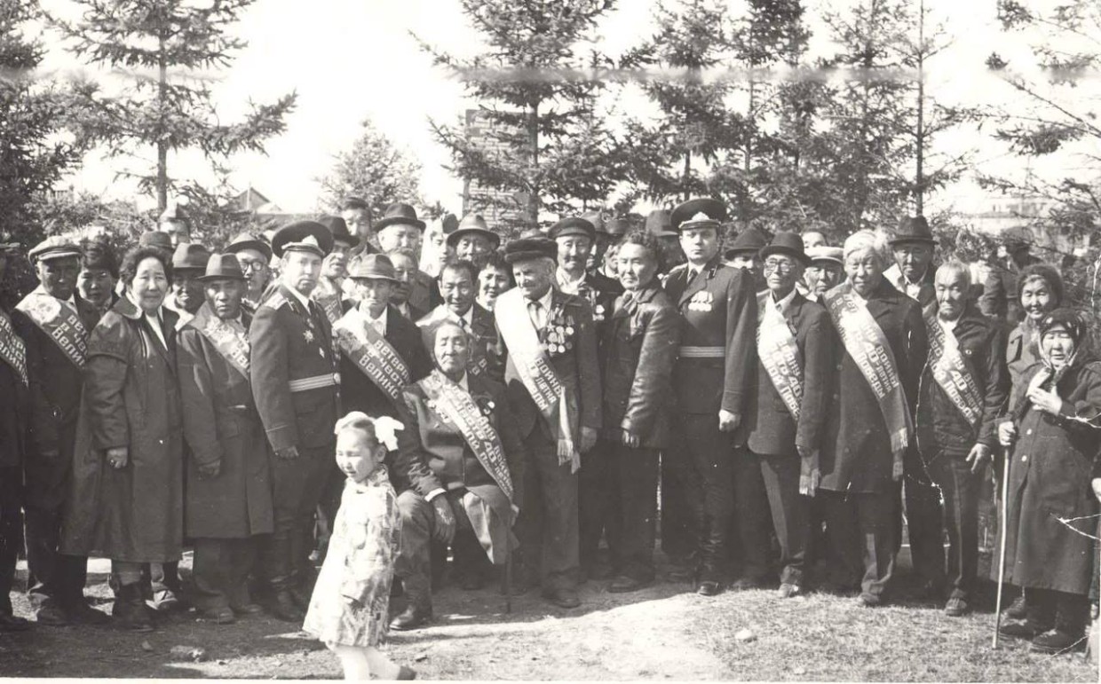 Как сложилась судьба девочки с бантиками? История одной фотографии