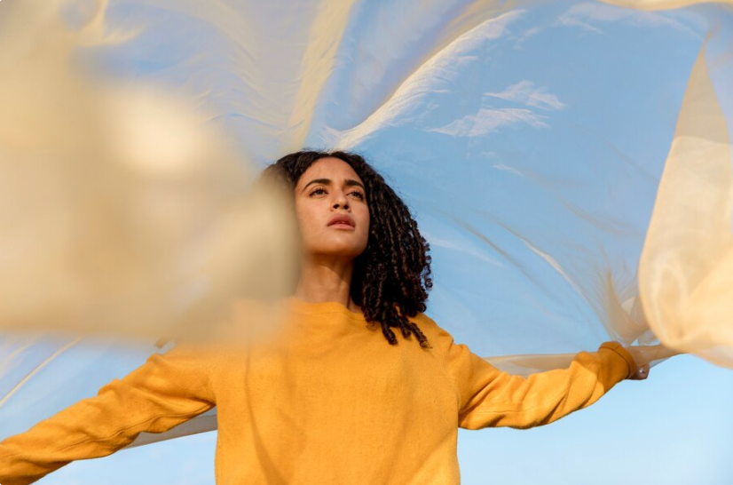 Гороскоп на пятницу, 16 мая 2025 года для каждого знака Зодиака: Овнам — новая энергия, Козерогам — возможности, Львам — трудности