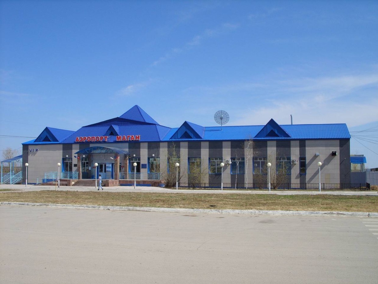Минтранс Якутии: Аэропорт Маган закрыт до конца мая