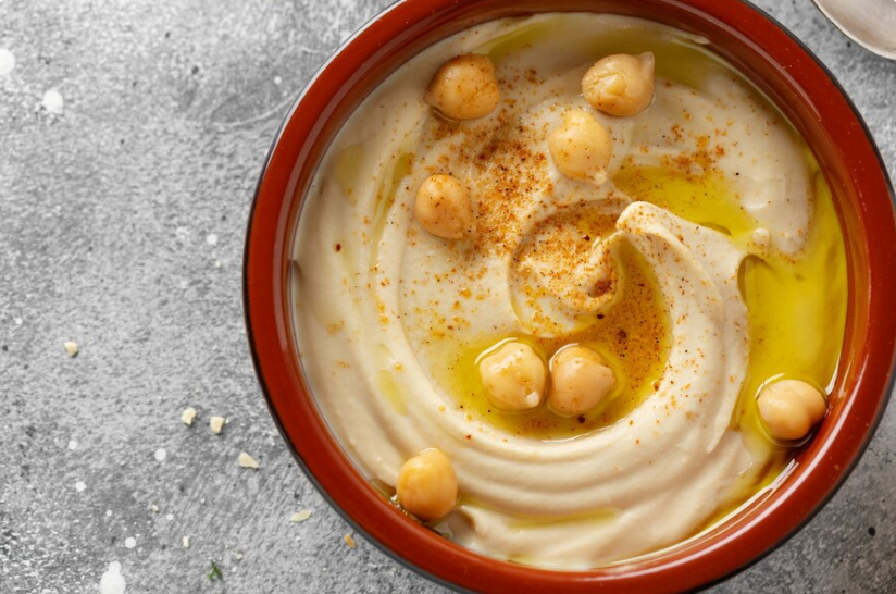 Ем хумус каждый день: польза видна почти сразу — подруга рассказала, как правильно есть