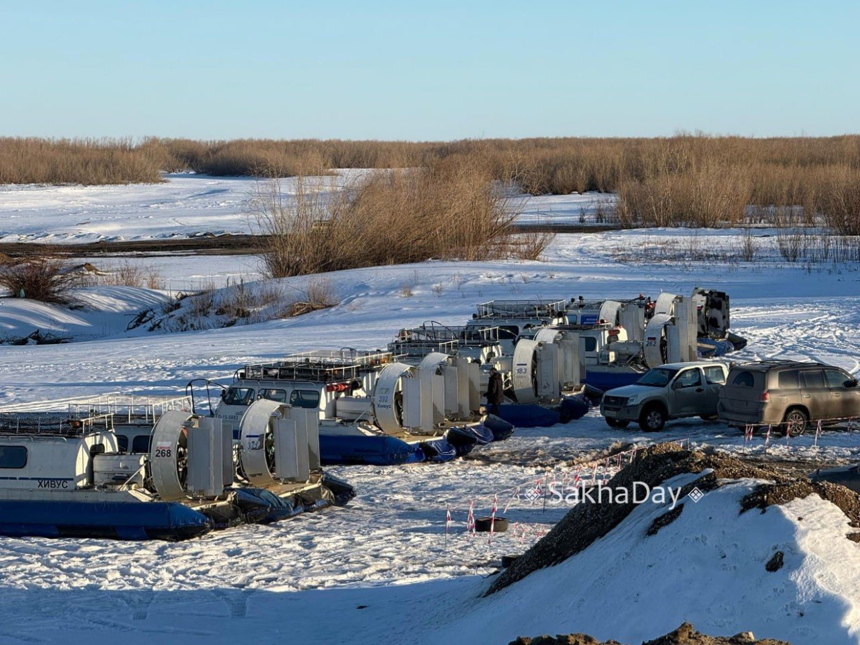 Сколько будет стоить проезд на судах на воздушных подушках через Лену во время ледохода?