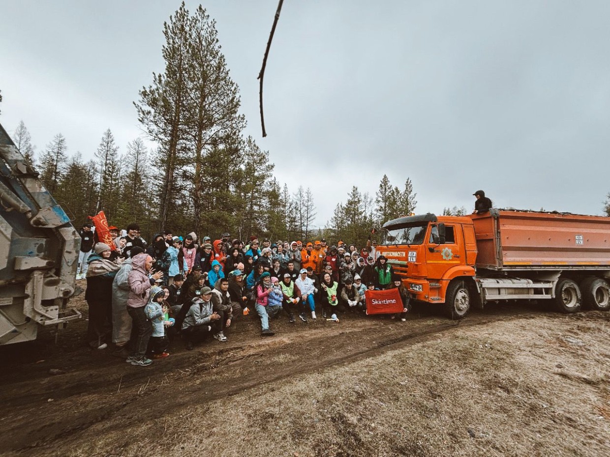 На Намцырском тракте прошёл масштабный плоггинг-субботник